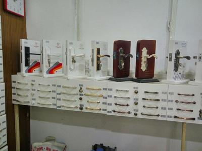 這個鎖店里300,網上便宜,打算網上買了