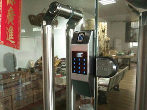 自從安裝了一把鎖神指紋鎖,店鋪天天都有人來(lái)圍觀,請(qǐng)問(wèn)我該怎么辦