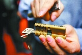 拉薩修鎖佳明鎖店 專業(yè)開鎖與維修服務(wù)單位